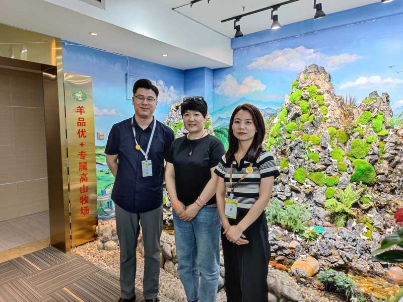 热烈欢迎杭州加盟商莅临羊品优+总部参观考察